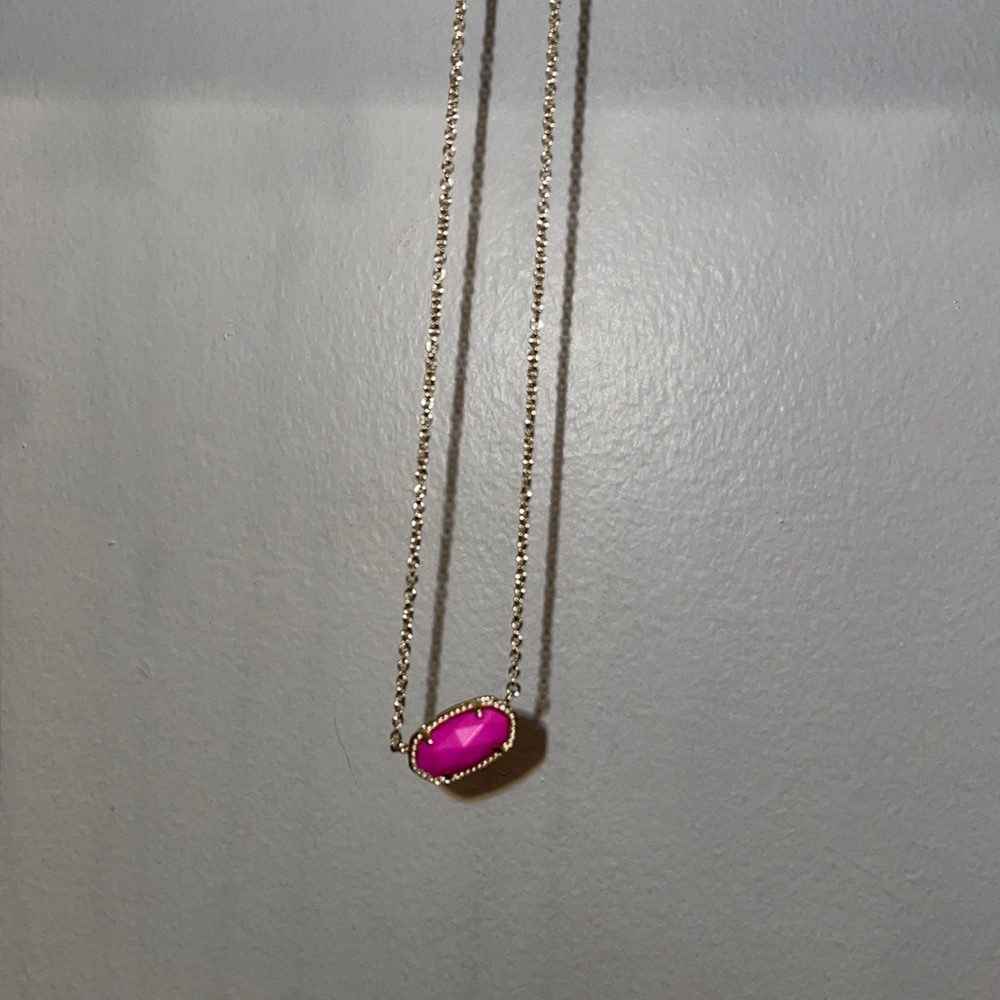 Hot pink kendra scott necklace